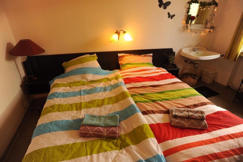 Bed and Breakfast Johnny And Jones Рінтельн Екстер'єр фото